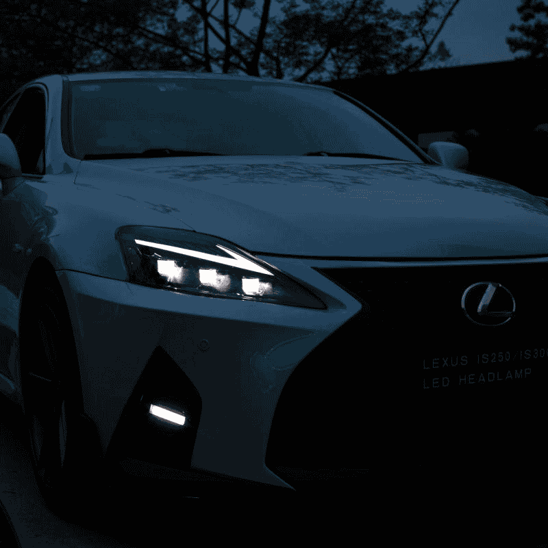 Lexus IS 06-12 Headlights