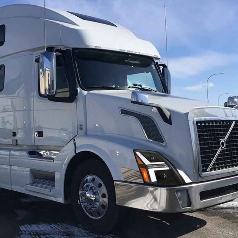 Volvo VNL/VNM 04-18 Headlights